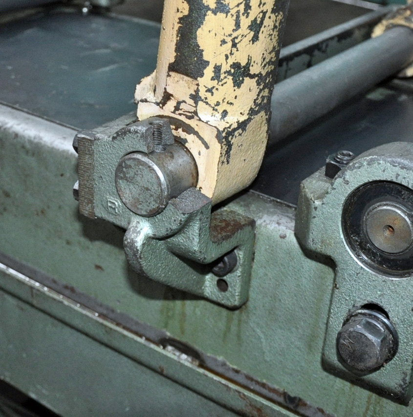 Details about    Kysor Johnson Amada Bandsaw Adjustable sawblade guide insert 601948E HA16 HA400 