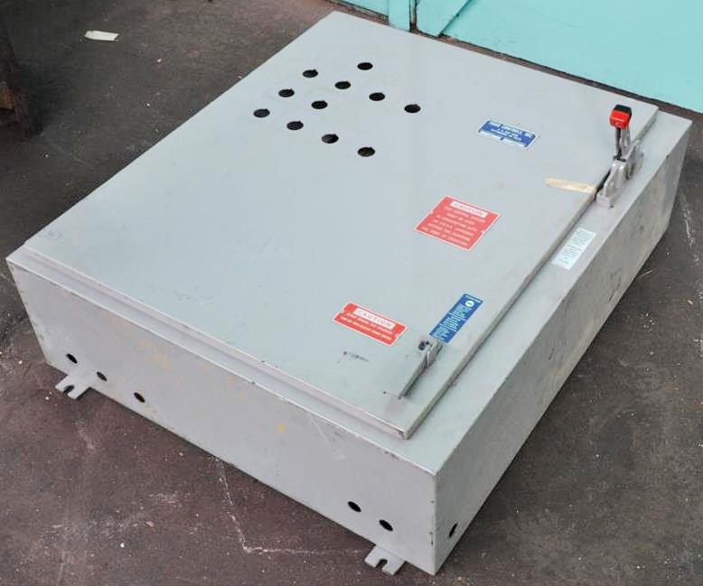 Triad Electric Box With Electronic Components Norman Machine Tool