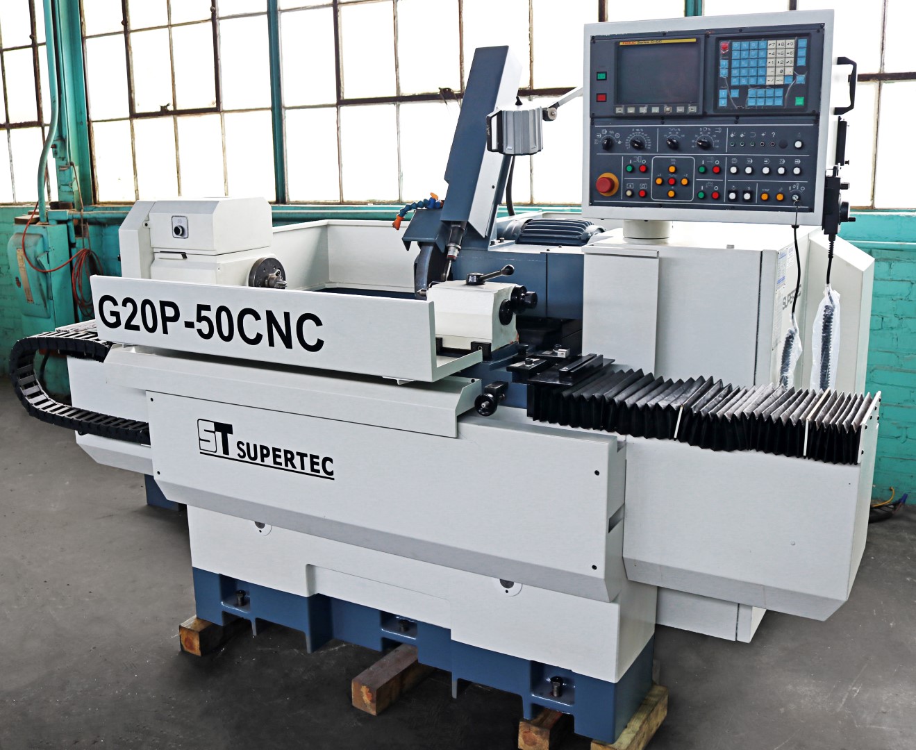 Supertec 8" x 20" CNC Cylindrical Grinder with Fanuc Series OGC