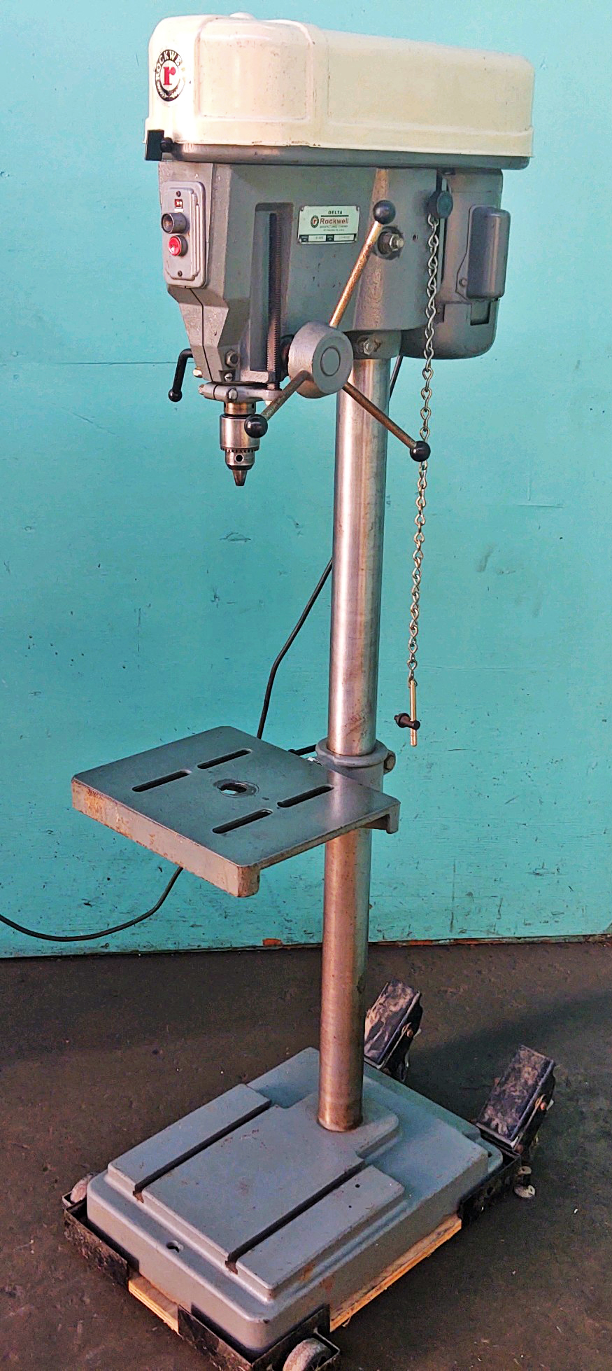 Rockwell Delta 15" Floor Model Drill Press, 15-665 - Norman Machine Tool