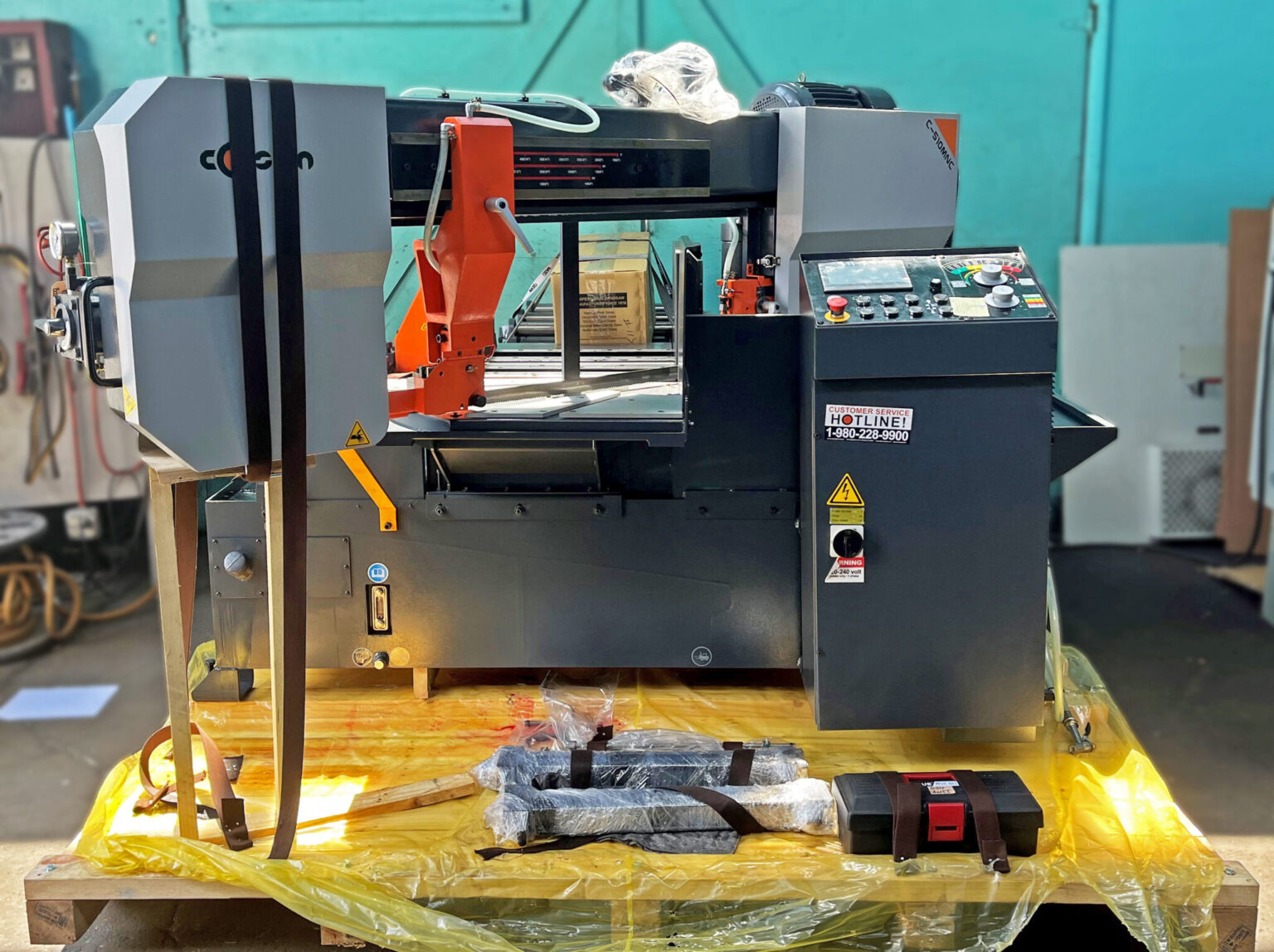 Cosen 14" Automatic Horizontal Swivel Head Mitering Band Saw, C510MNC