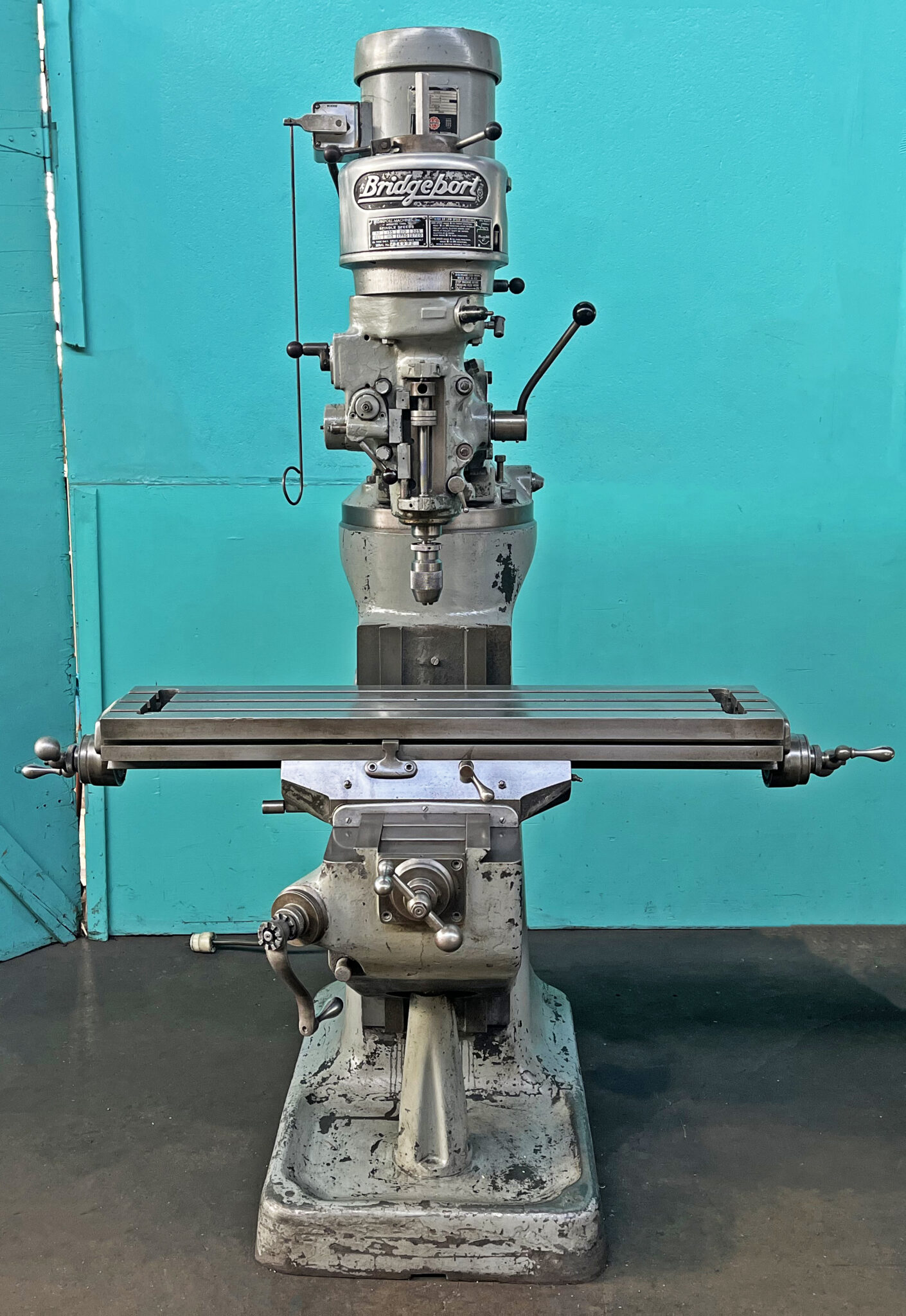 Horizontal Mill w/ Dividing Head & 3 Jaw Chuck Kearney & Trecker Model H  Milling