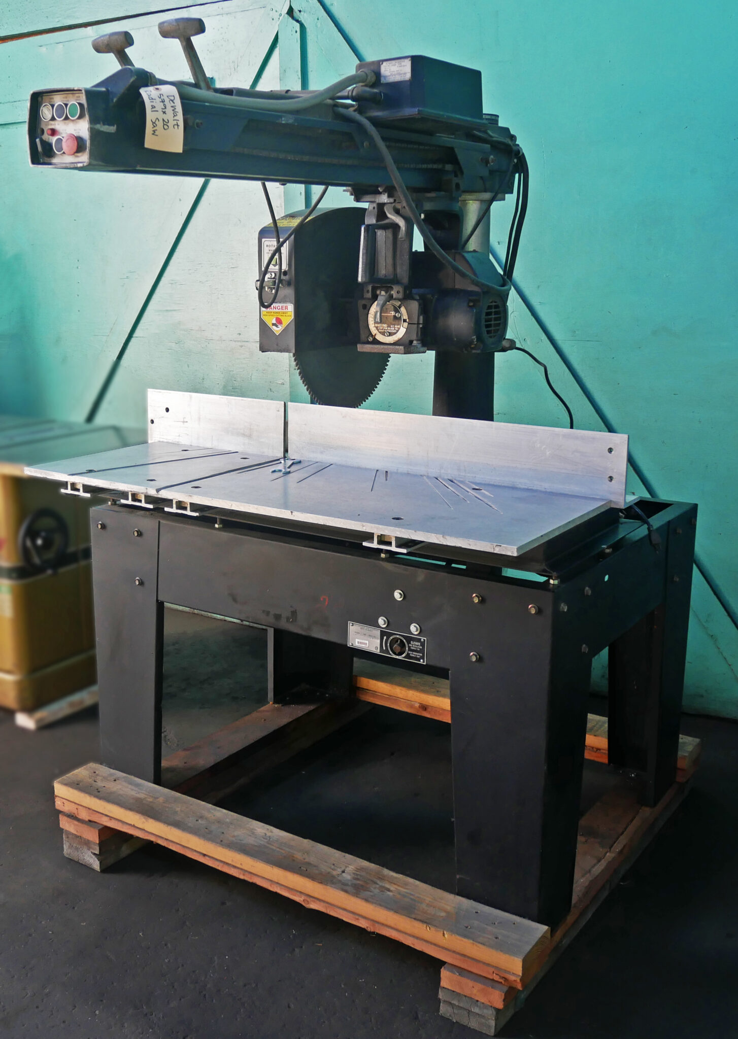 The Original Saw Company 20" Metal Cutting Radial Arm Saw, 3579X20