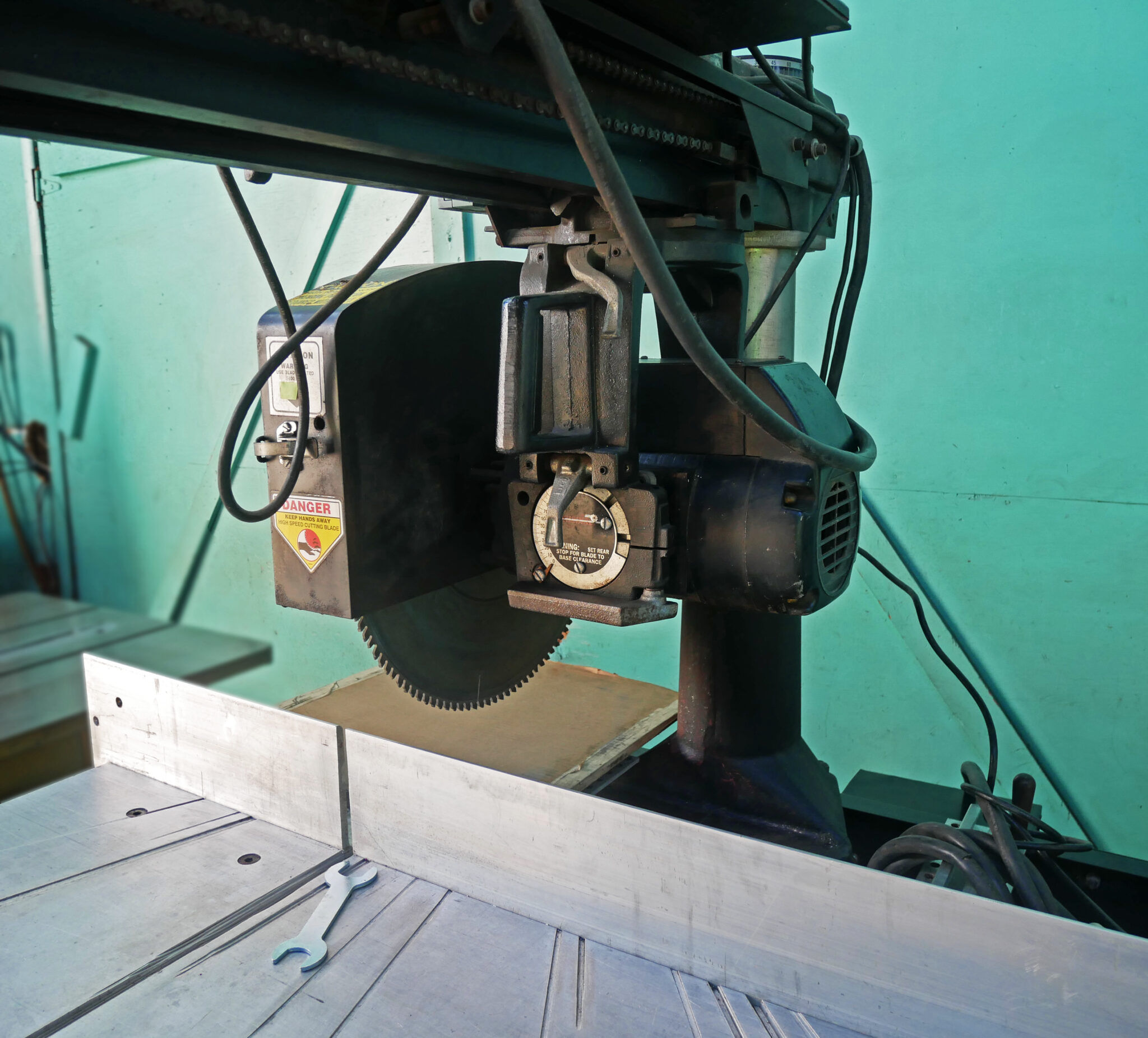 The Original Saw Company 20" Metal Cutting Radial Arm Saw, 3579X20
