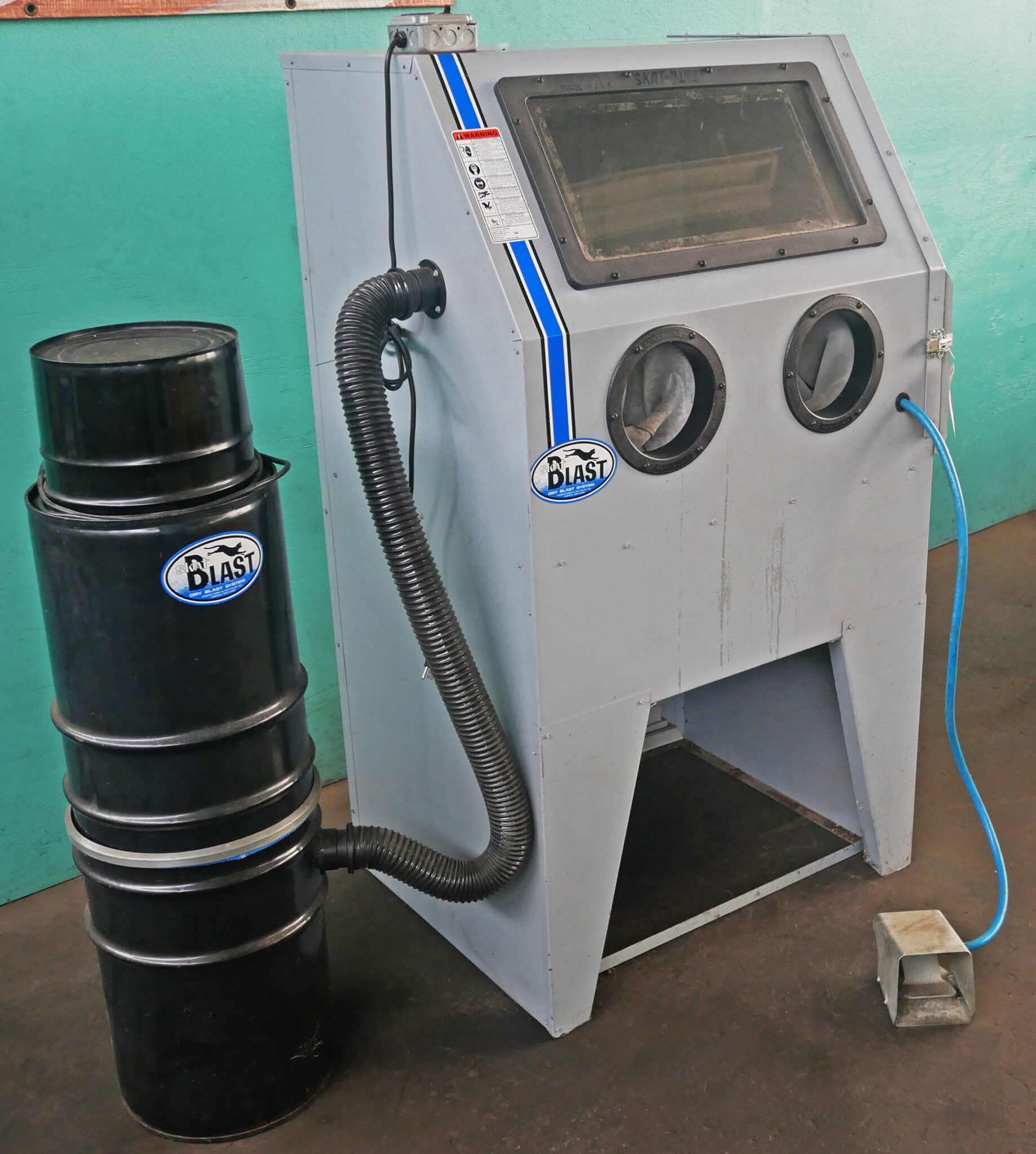 Abrasive Blast Cabinet Skat Cat