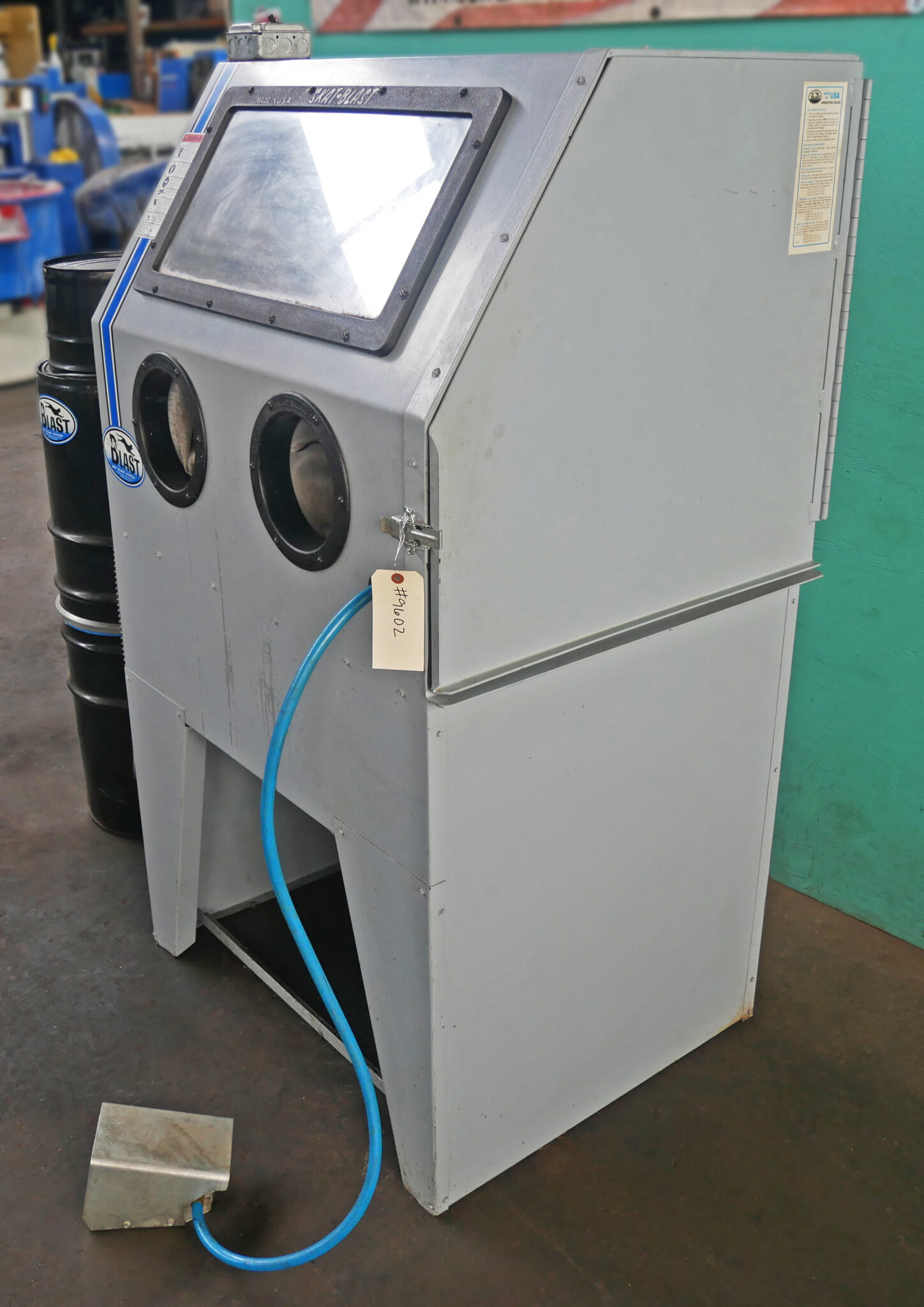 Abrasive Blast Cabinet Skat Cat