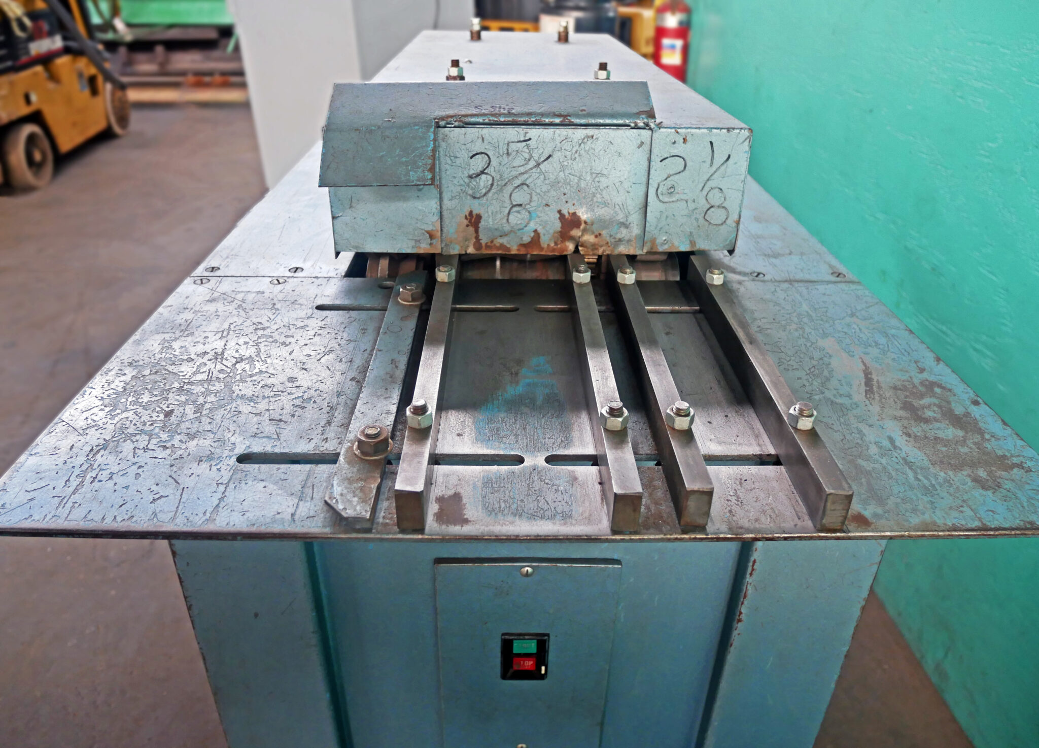 Lockformer 22 Gauge Cleatformer Flat SSlip and Drive Machine, 8900 SALE PENDING 09/05/2024