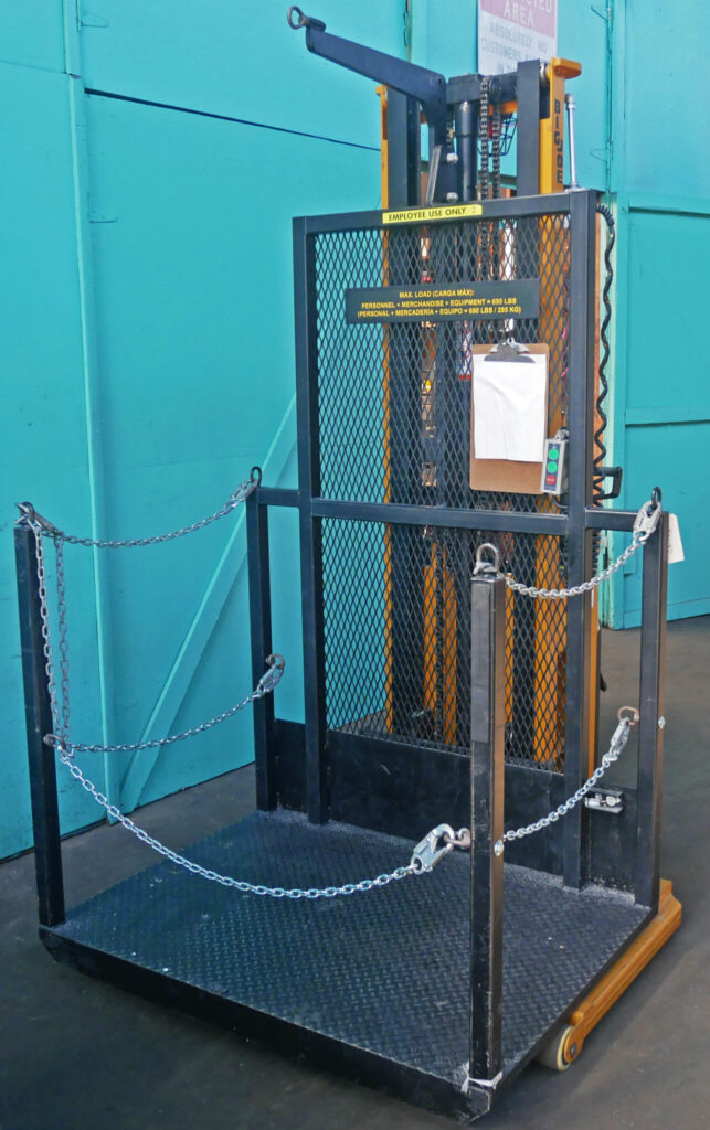 Big Joe Manufacturing Co. 650 lbs. Capacity Personal Electric Lift, PDI ...