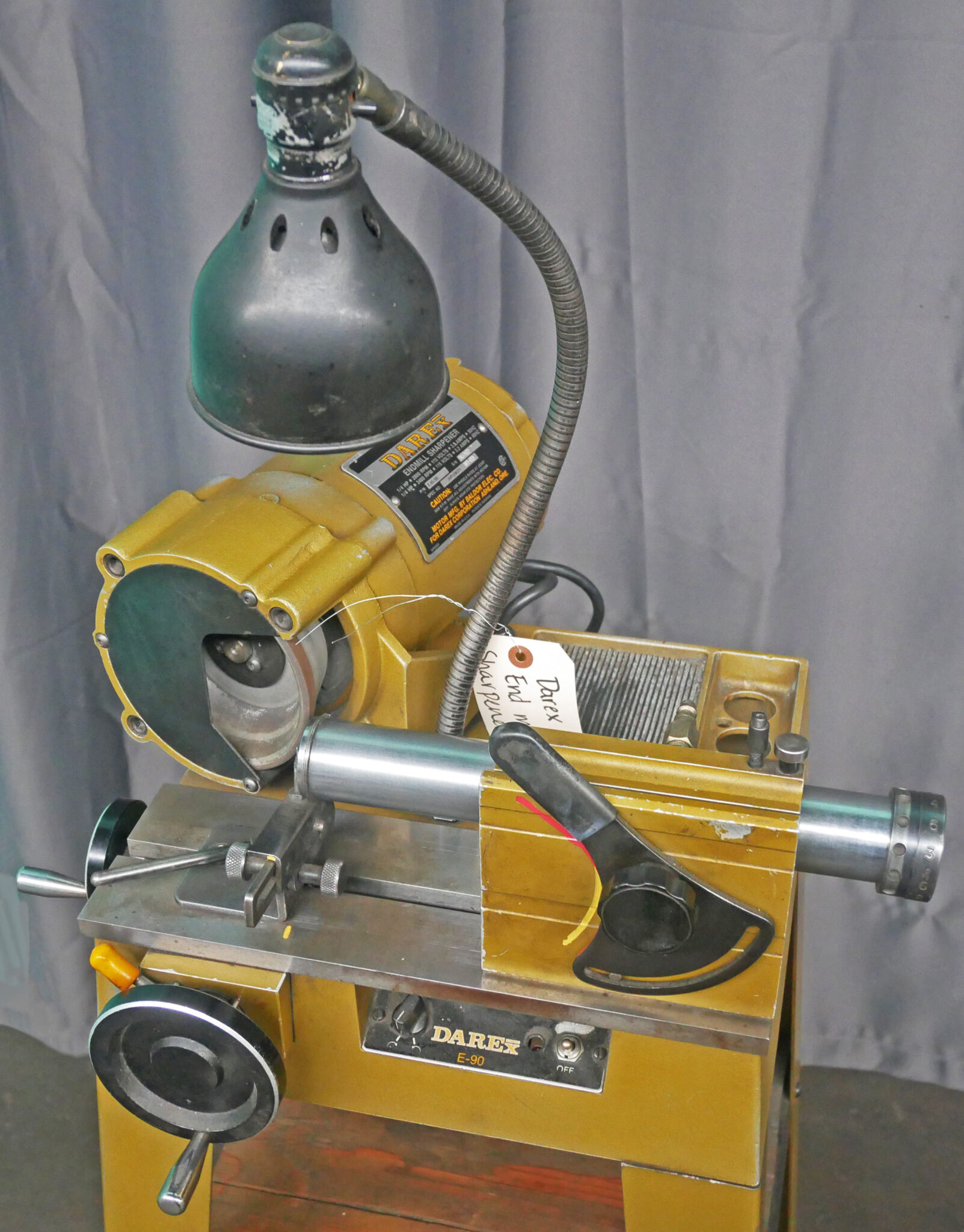 9973-Darex-E8590-Endmill-Sharpener-2