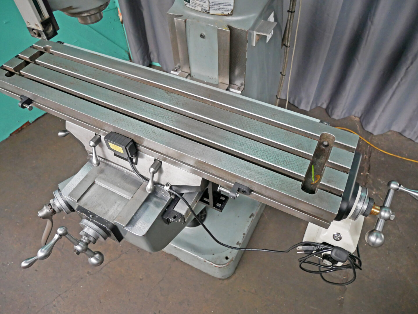 Bridgeport 9" x 42" 8-Speed Step-Pulley Vertical Milling Machine, Series I - Image 3