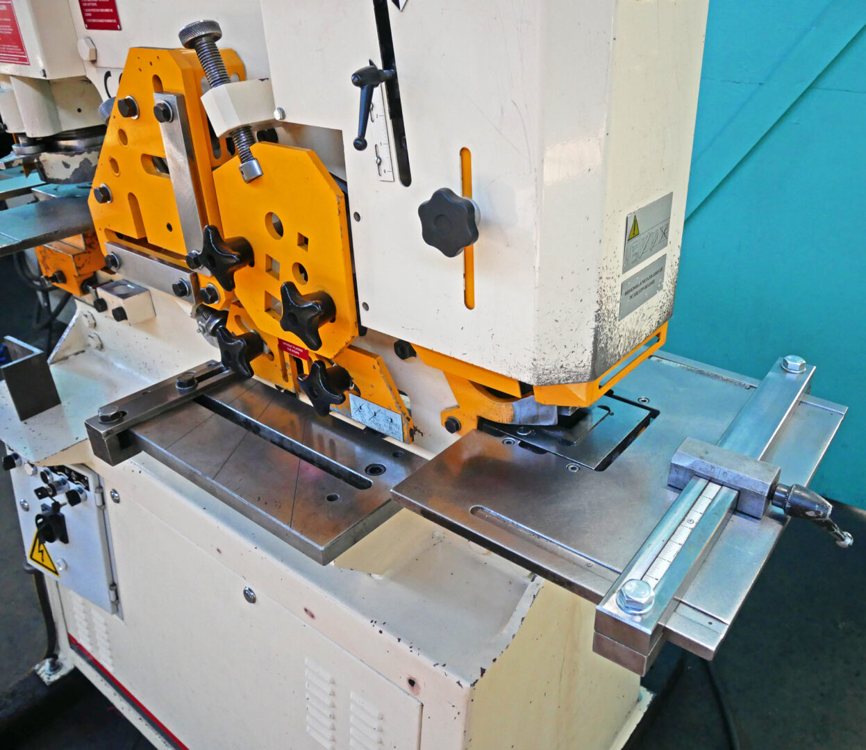 Geka 55 Ton Hydraulic Ironworker, Hydracrop 55 A - Image 6