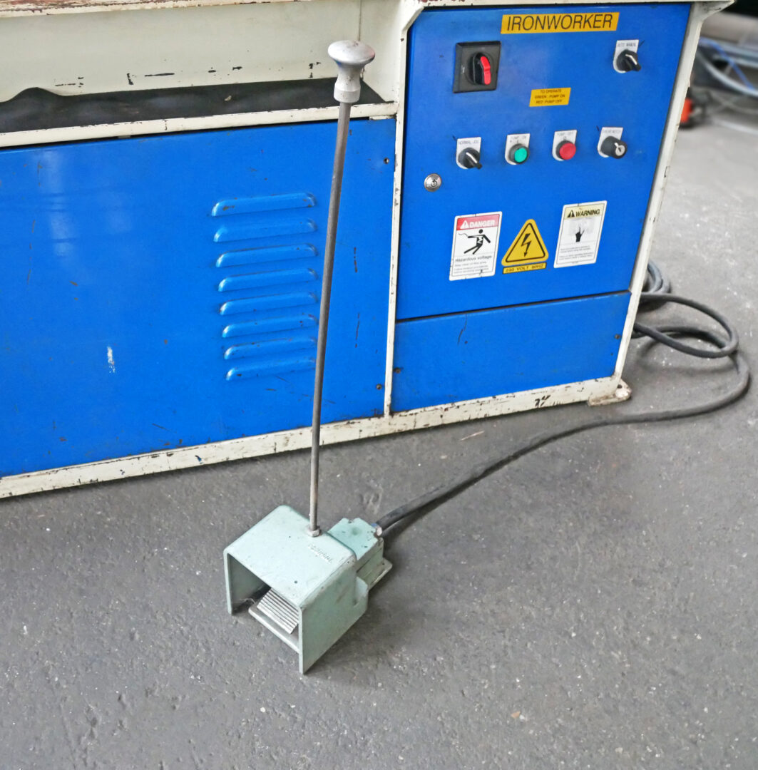 Sunrise 66 Ton Hydraulic Dual-Station Ironworker, IW-66SD - Image 10