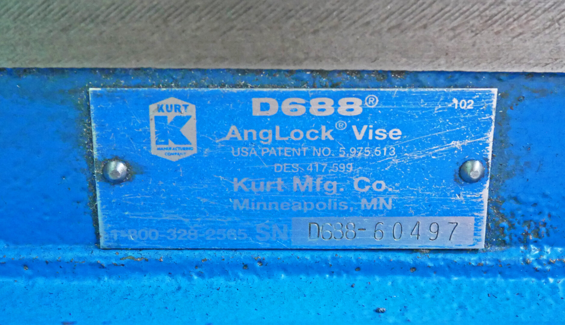 Kurt 6" Manual Ang-Lock Milling Vise, D688 - Image 4