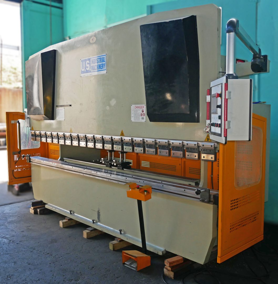 U.S. Industrial 13' x 155 Ton Hydraulic Press Brake, US15513AC - Image 2