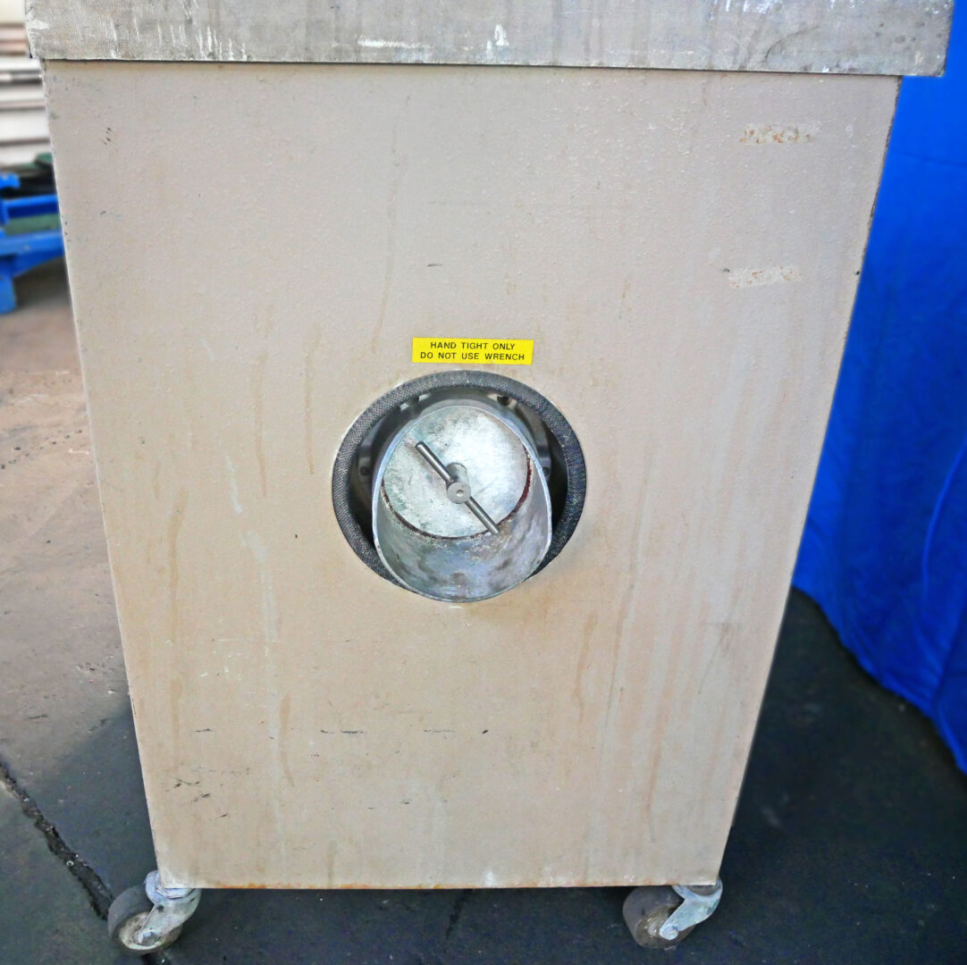 Roto-Finish 2.5 Cu. Ft. Vibratory Finishing Machine, SVP-2.5 - Image 3